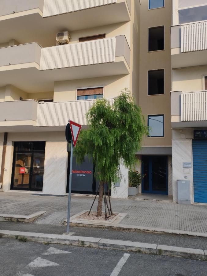 Da Luigi Locazioni Brevi Turistiche Acomodação com café da manhã Monopoli Exterior foto