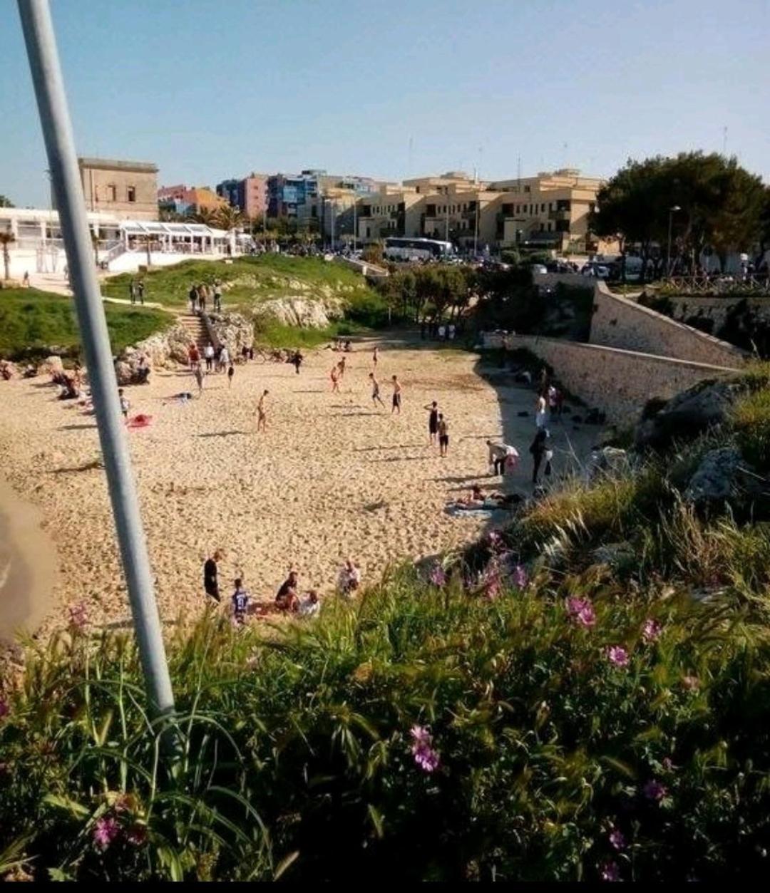 Da Luigi Locazioni Brevi Turistiche Acomodação com café da manhã Monopoli Exterior foto